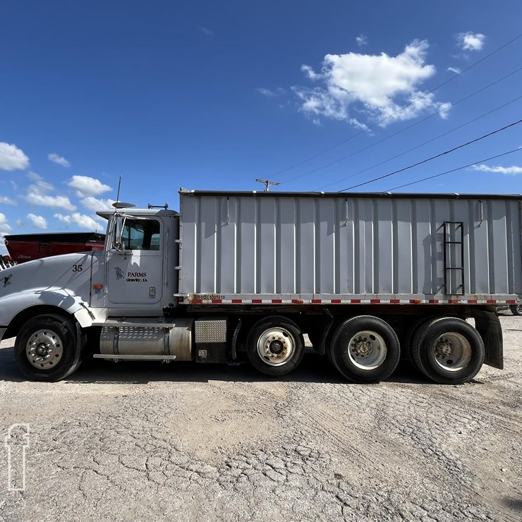 1992 INTERNATIONAL 9400