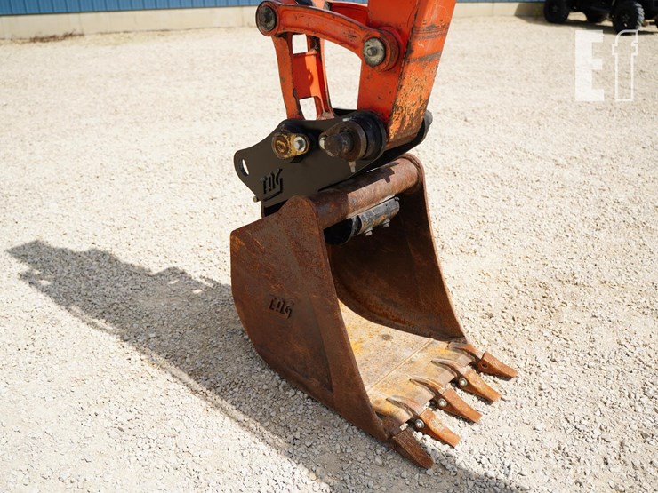 2017-kubota-kx080-4-image-17