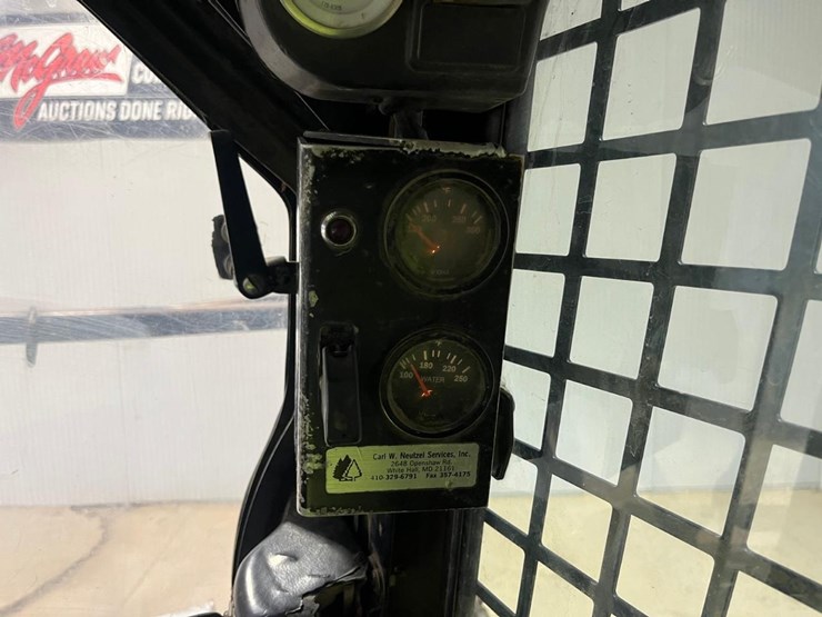 2005-supertrak-sk120tr-image-26