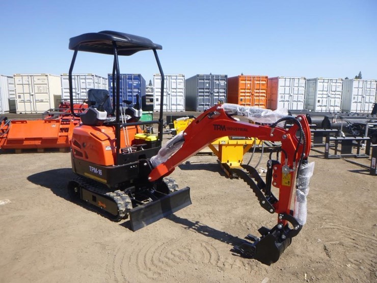 2025-tpm-16-hydraulic-excavator-image-2