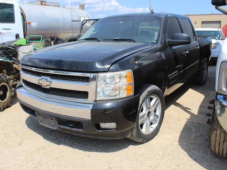 2008-chevrolet-silverado-image-1