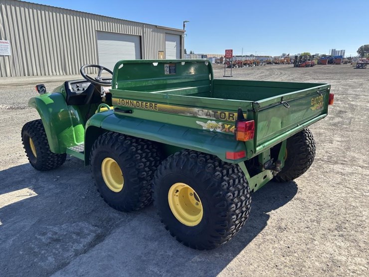 john-deere-gator-image-4