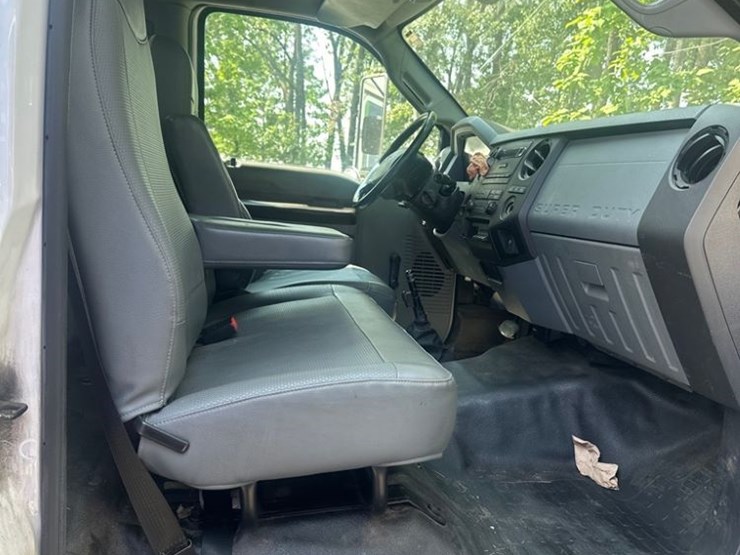 2015-ford-f650-image-34