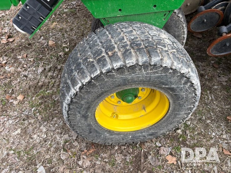 2022-john-deere-n530c-image-46
