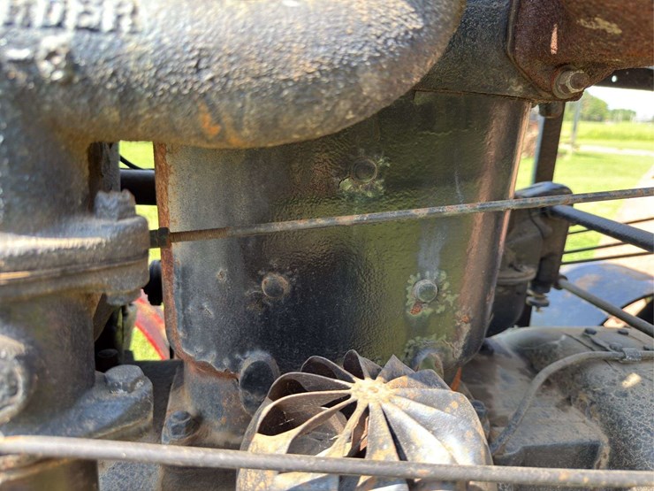baker-22-40-tractor-image-10
