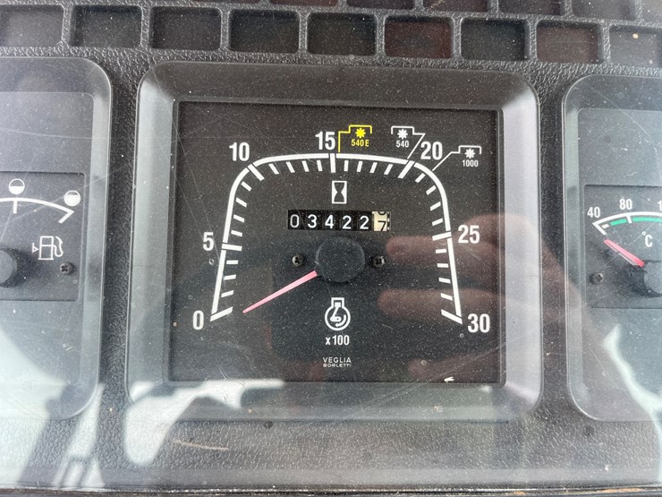 2006-case-ih-mxm130-image-24