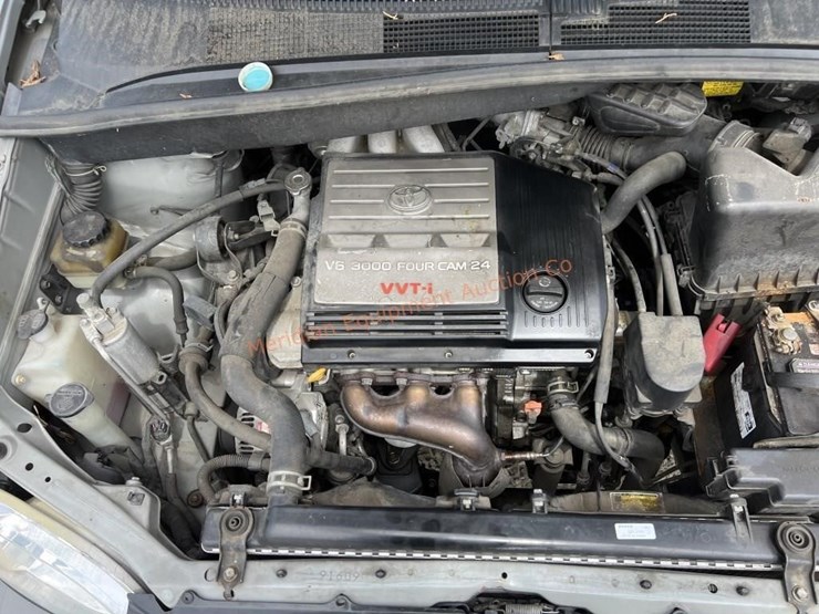 2002-toyota-sienna-le-image-12