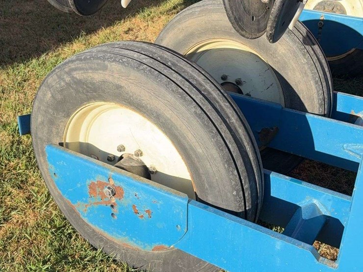 kinze-2600-image-8
