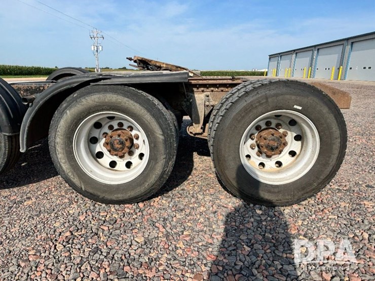 2017-western-star-w4700sb-day-cab-truck-(gp11326,-unit-81)-image-39
