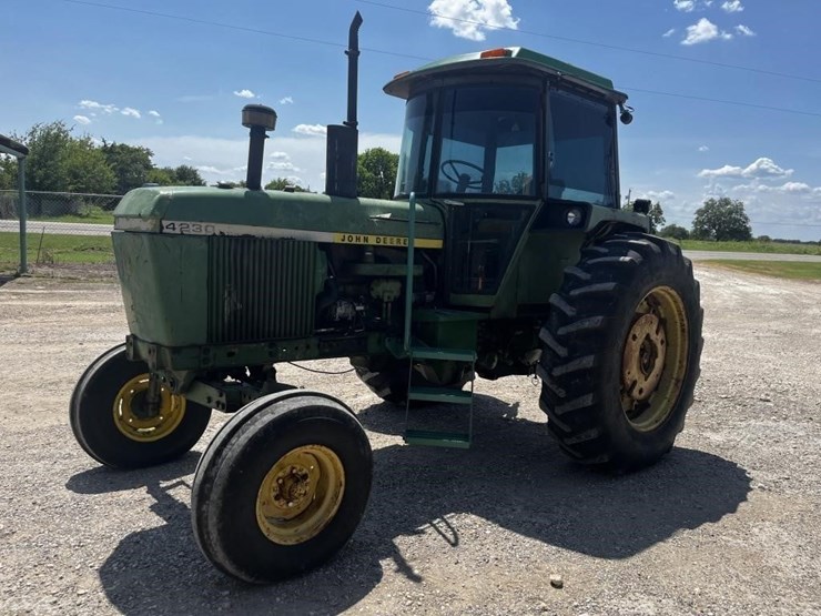 john-deere-4230-image-2