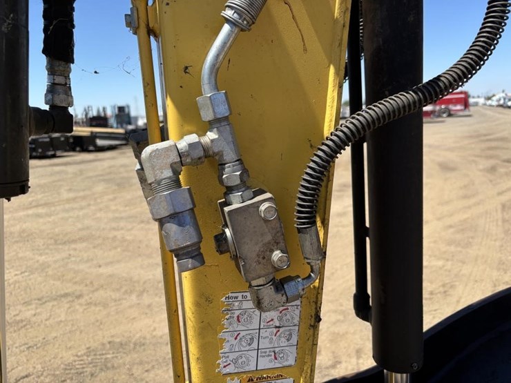 2020-yanmar-vi035-hydraulic-excavator-image-10