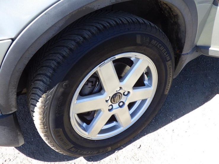 2004-volvo-xc90-image-13