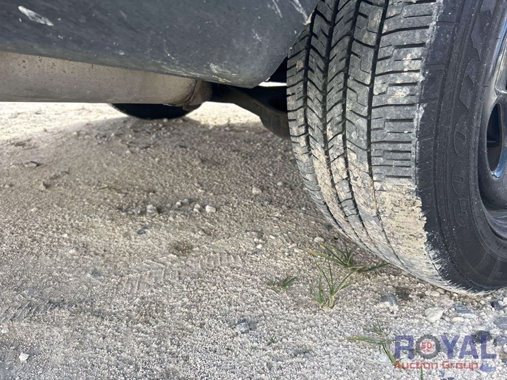 2018-ford-explorer-image-26