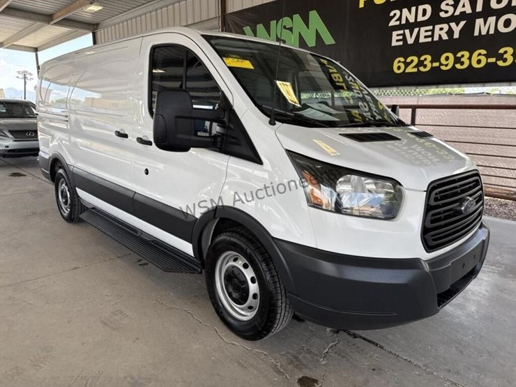 2018-ford-transit-image-2