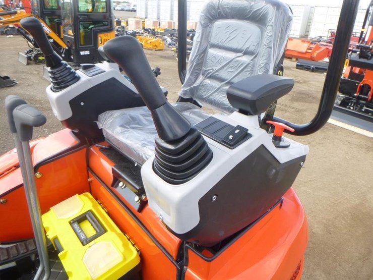 2025-tpm-16-hydraulic-excavator-image-19