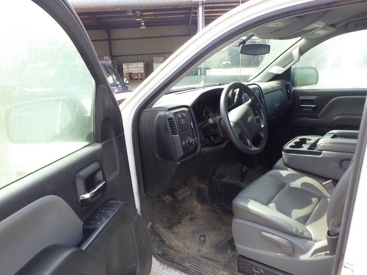 2016-chevrolet-1500-image-5