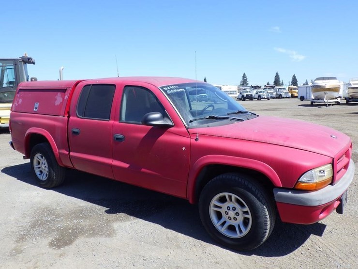 2004-dodge-dakota-image-2