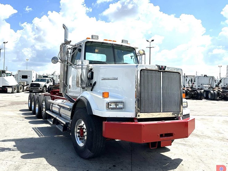 2012-western-star-4900-image-5