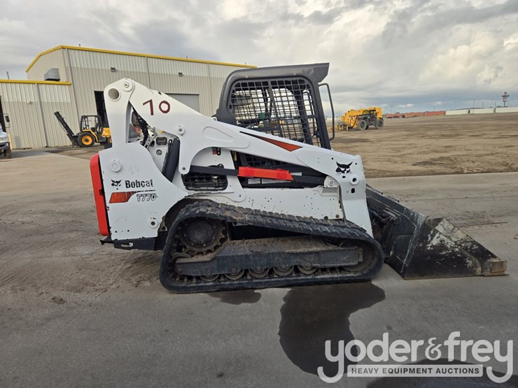 2022-bobcat-t770-image-6