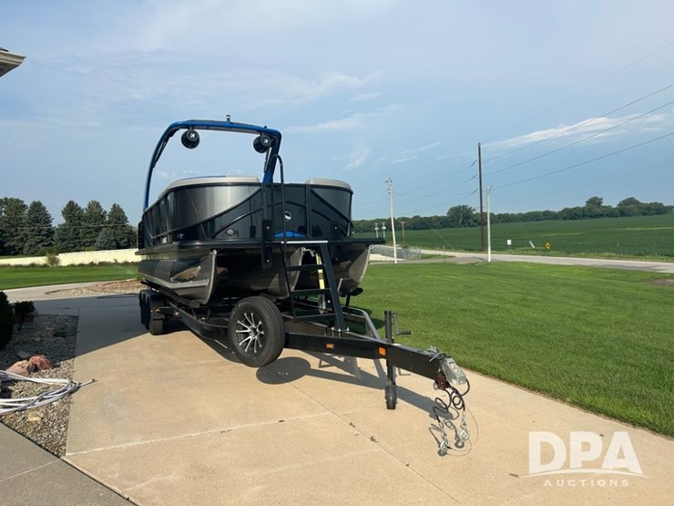 2023-south-bay/fru-tri-toon-pontoon-(cp0645)-image-3