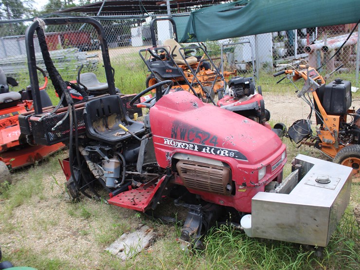 #00448-•-honda-tractor-|-parts-or-repairs-only-image-1