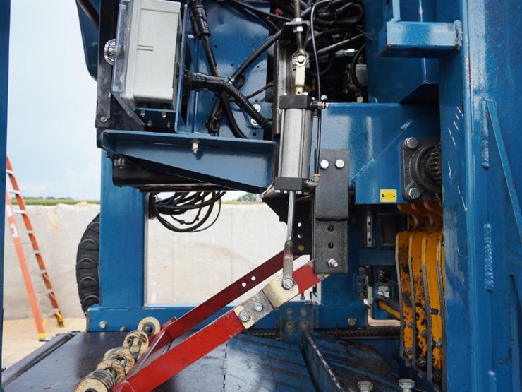 #210-•-2022-baker-3667dd-bandsaw-image-41