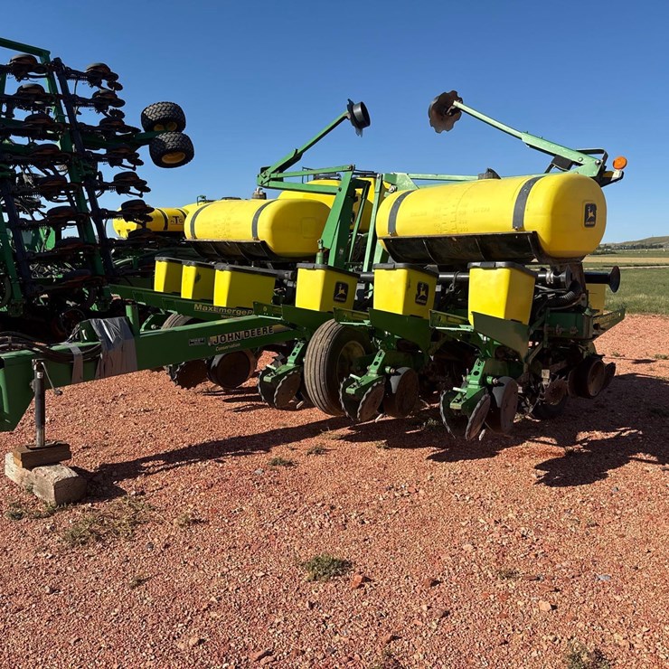 JOHN DEERE 1760