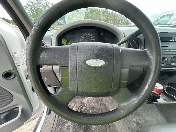 2005-ford-f150-image-13