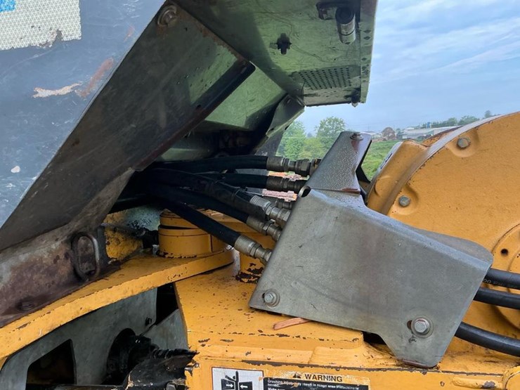 2003-deere-648g-image-51