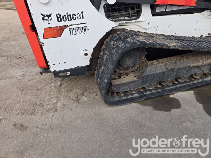 2022-bobcat-t770-image-18