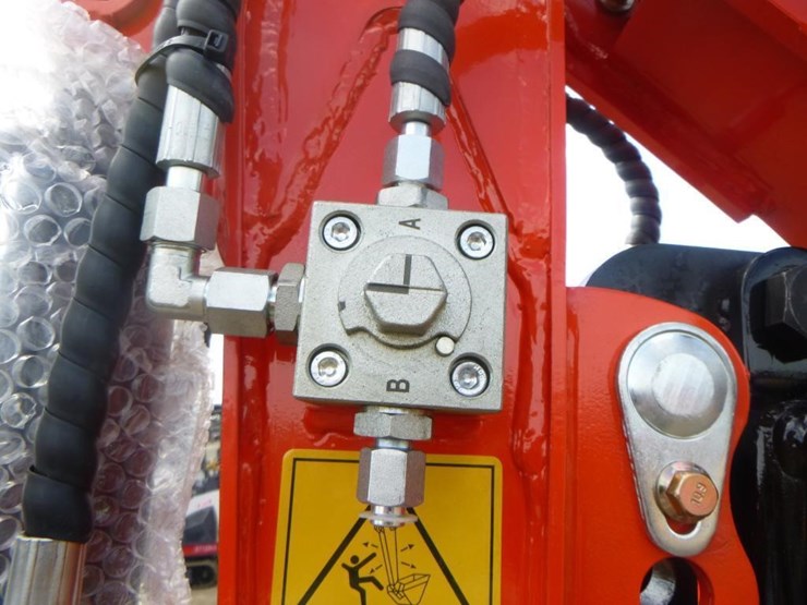2025-tpm-16-hydraulic-excavator-image-12