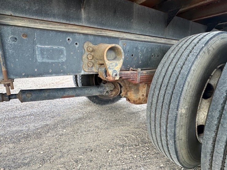2000-ford-f650-image-17
