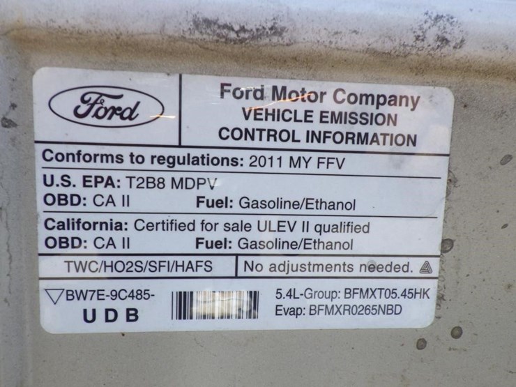 2011-ford-cargo-image-11