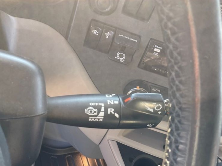 2018-peterbilt-truck-(dr12147)-image-13