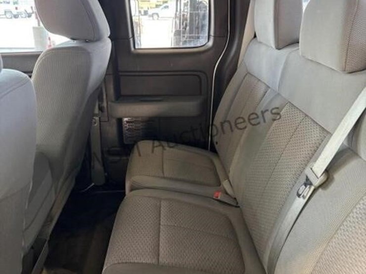 2011-ford-f150-image-25