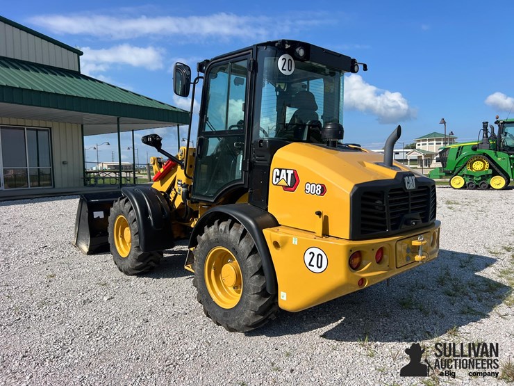2023-caterpillar-908-image-7