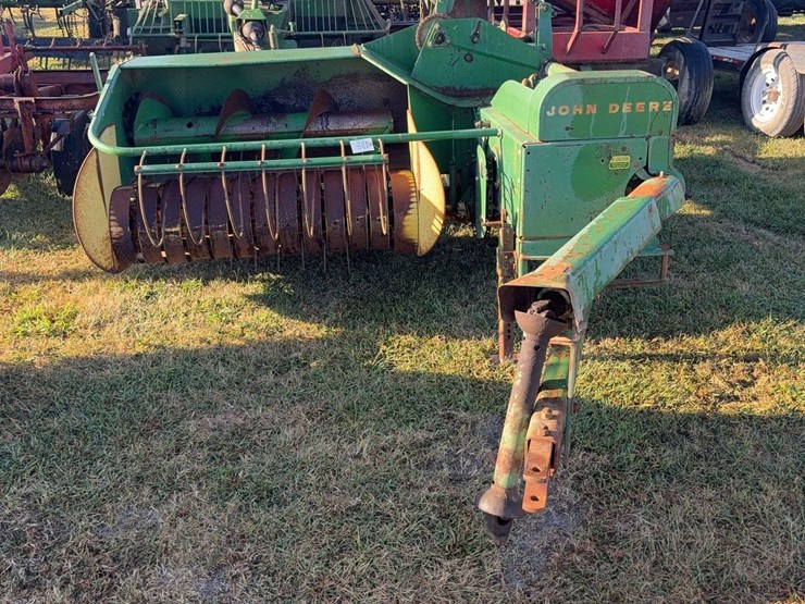 john-deere-24t-image-1