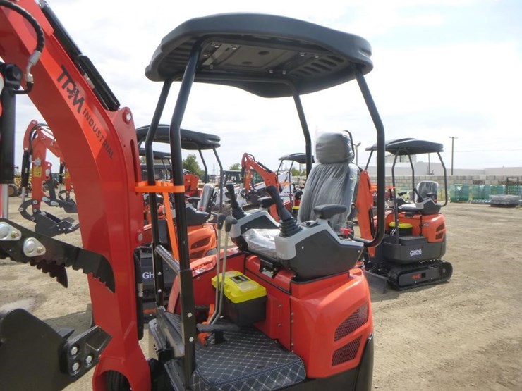 2025-tpm-20k-hydraulic-excavator-image-17