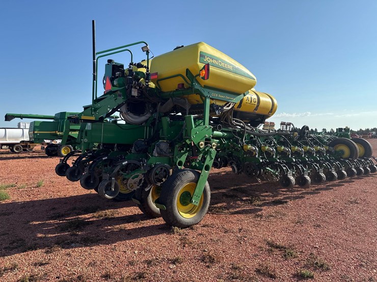 2014-john-deere-1770nt-image-15