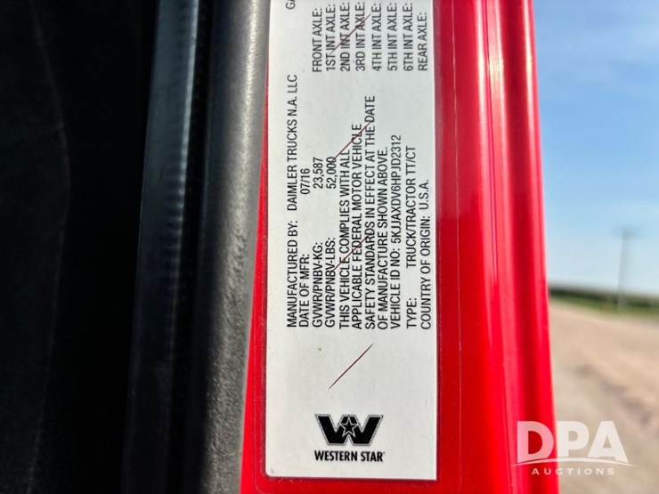 2017-western-star-w4700sb-day-cab-truck-(gp11329,-unit-82)-image-102