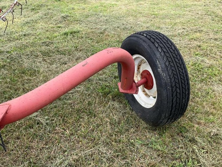 #500-•-new-idea-hay-rake-image-10