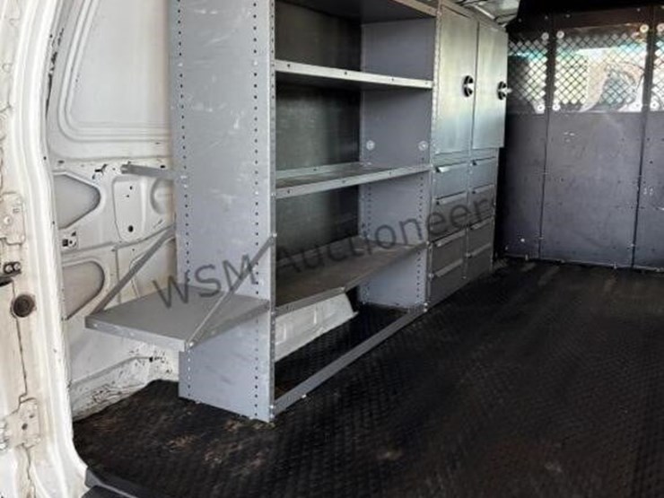 2012-ford-cargo-image-10
