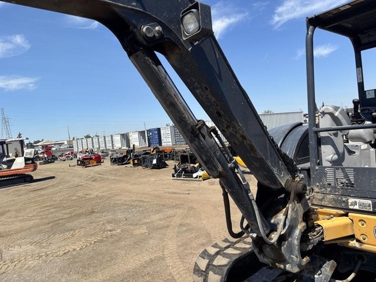 2016-deere-50g-image-19