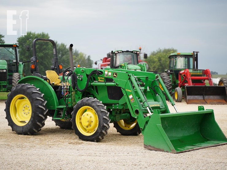 2015-john-deere-5075e-image-3