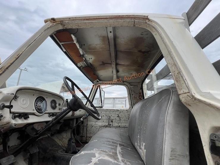 1965-ford-n600-image-15