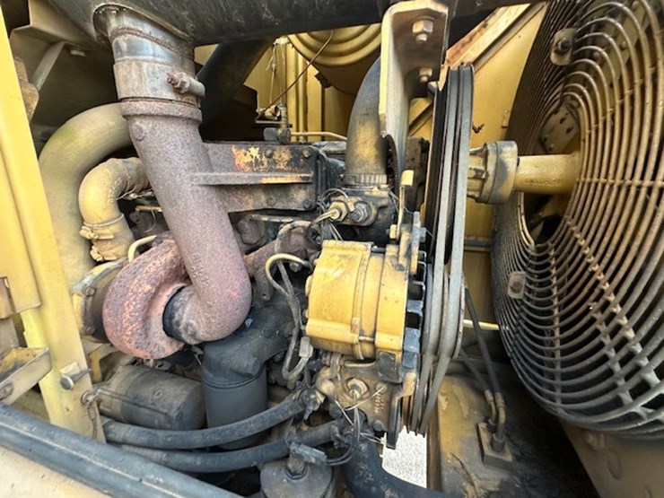 caterpillar-918f-image-39