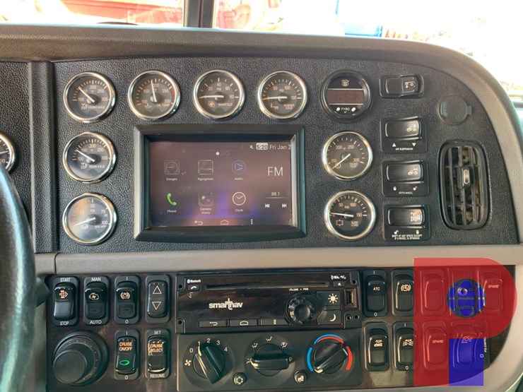 2020-peterbilt-389-image-17