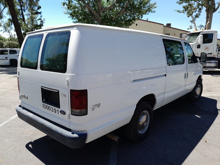 ford-e350-image-3