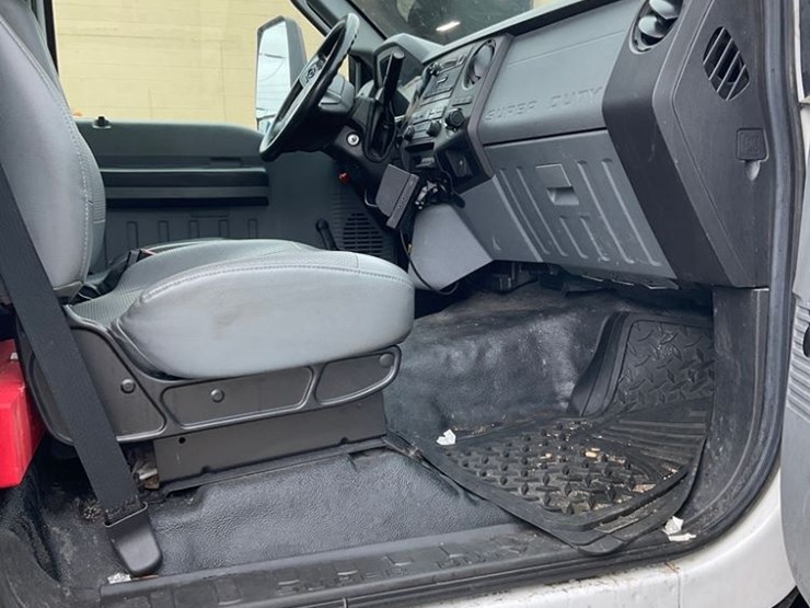 2018-ford-f650-image-38