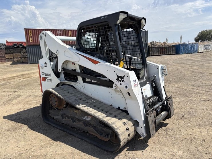 2017-bobcat-t770-image-2